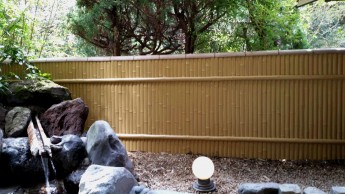 露天風呂の竹垣を改修しました！